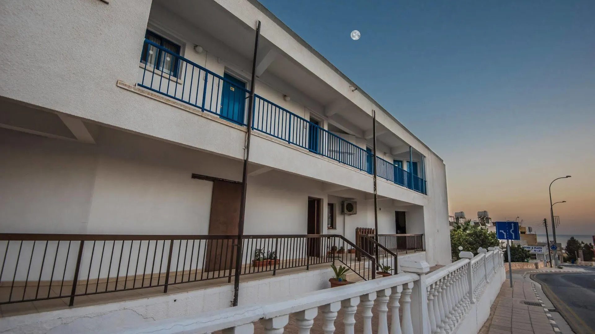 Cordelia Hotel Apartments Αγία Νάπα 2*,  Κύπρος